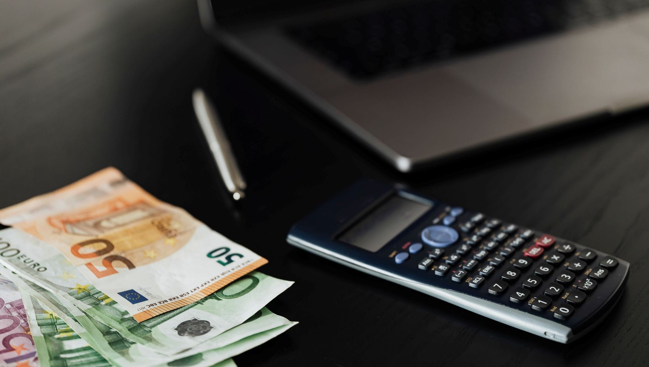 Zzp'er berekent impact van de Wet VBAR en fiscale wijzigingen in 2026.