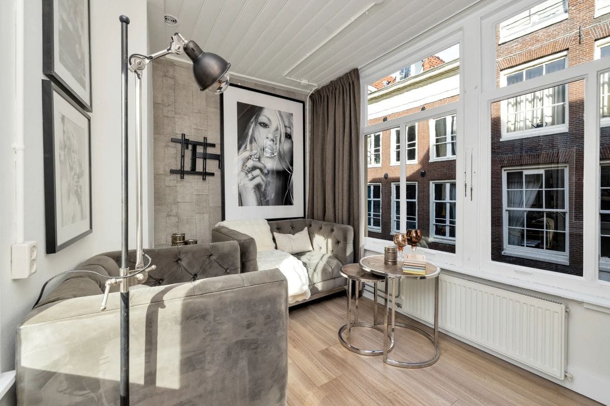 Funda Amsterdams pand huiskamer
