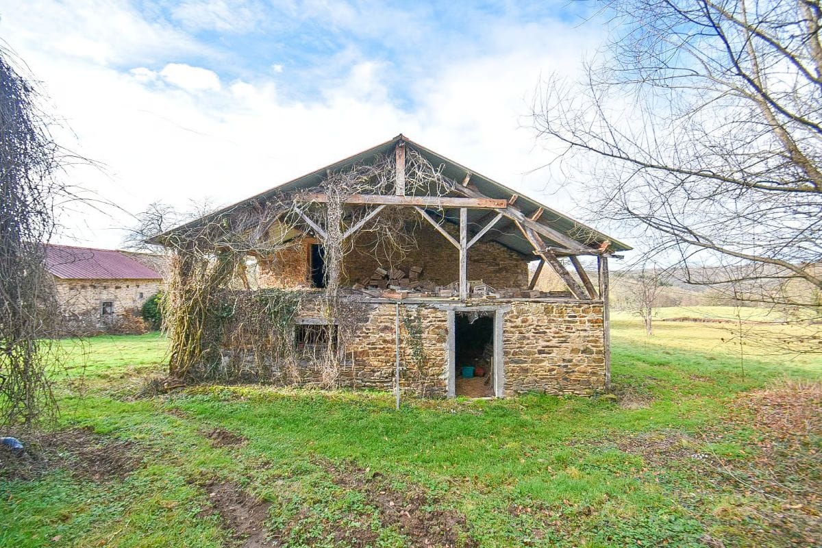 Funda Frankrijk boerderij bijgebouw 2