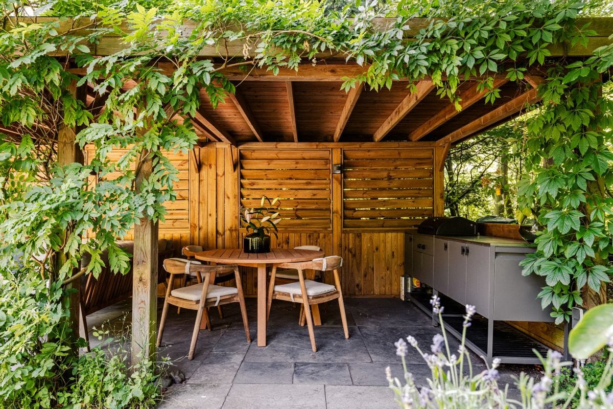 funda-villa-3750000-euro-zwemvijver-5300-m2-grond-16