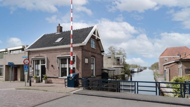 brugwachterswoning te koop heereveen